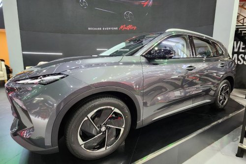MG S5 EV vs Chery E5: Duel SUV Listrik Menarik di IIMS 2026