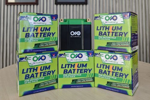 Ini Perbedaan Aki Lithium dan Aki Konvensional