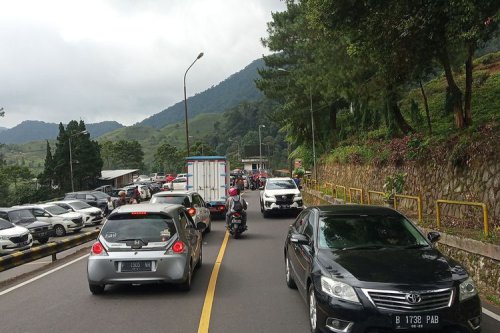 Alasan Kenapa Kemacetan di Jalur Puncak Terus Berulang