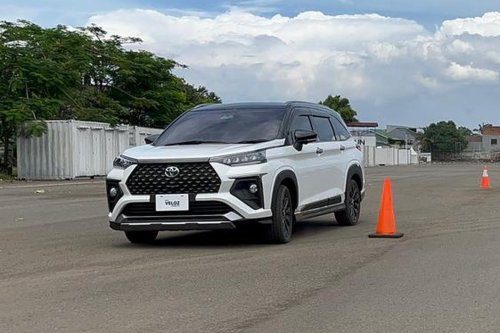 Toyota, Quick Drive Toyota Veloz Hybrid, Terasa Beda dan Lebih Bertenaga