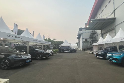 Bisa Test Drive BYD dan Denza di PEVS 2025
