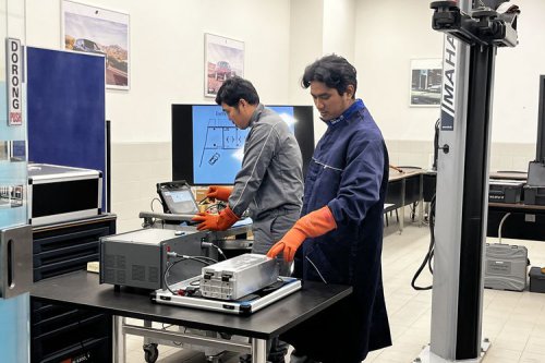 Porsche, Program Spesial untuk Mobil Listrik Porsche di Indonesia