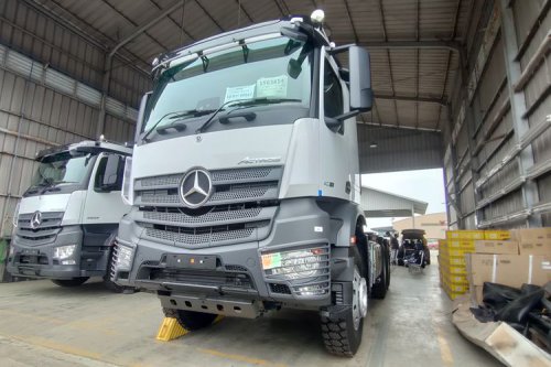 Truk Impor China Ancam Industri Kendaraan Niaga Indonesia 2025