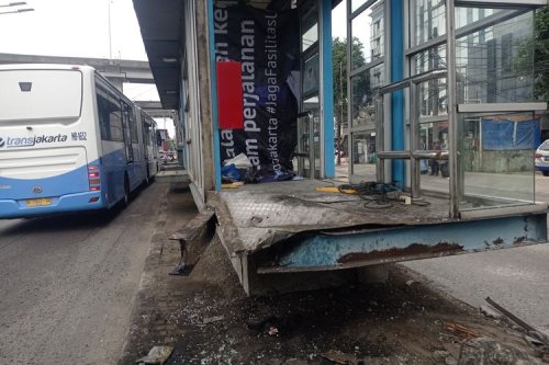 Berikut Daftar Rute Bus Transjakarta yang Terkendala Imbas Banjir