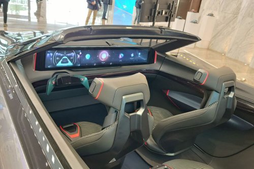 Melihat Changan VIIA Concept, Cabriolet 3 Penumpang yang Elegan