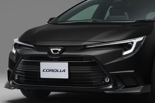 Toyota Corolla Edisi 60 Tahun, Ada Versi Sedan dan Touring