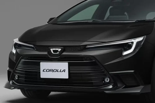 Toyota, Toyota Corolla, Touring, Toyota Corolla Edisi 60 Tahun, Ada Versi Sedan dan Touring