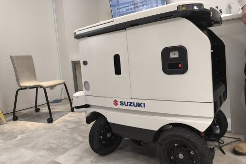 Suzuki  | Suzuki Ciptakan Robot Kurir, Solusi buat Masalah Sosial