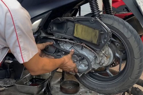 Motor Matik Bunyi Gredek Saat Tarikan Awal, Ini Penyebabnya