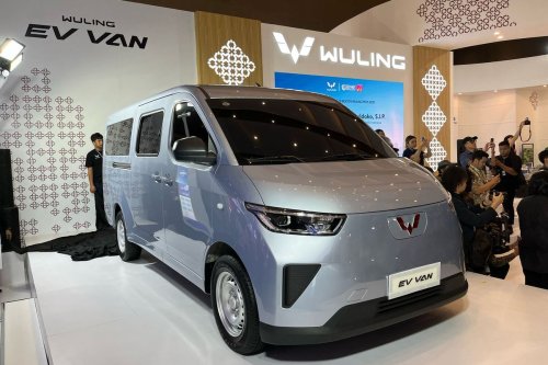 Jumpa MPV Listrik Wuling Yangguang Sebelum Meluncur di PEVS 2025