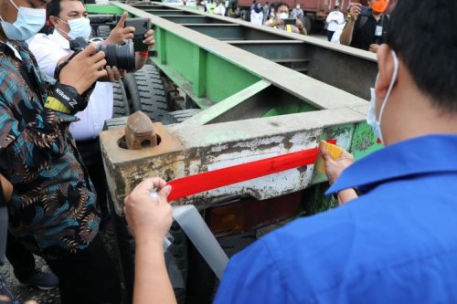 Polisi Ingatkan Sopir Truk Jangan Overload di Jalan Tol