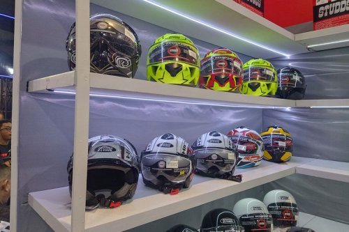 Pilihan Helm Open Face di IMHAX 2025, mulai Rp 200.000
