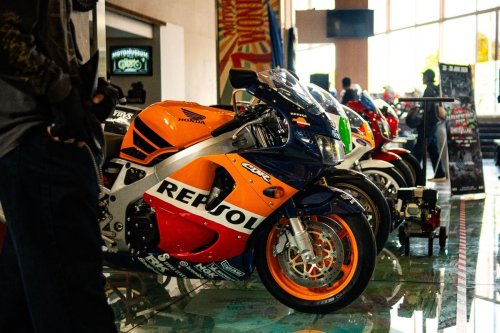 Japanese Bike Fest Jadi Ajang Edukasi Perawatan Motor bagi Komunitas