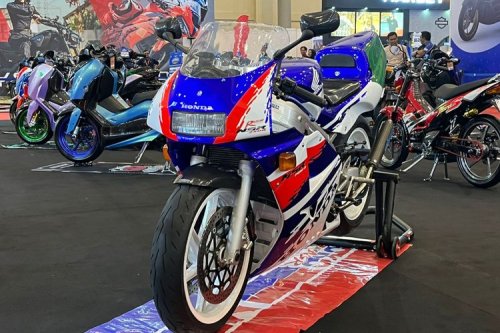 Honda, Honda NSR250R MC28: Legenda Motor 2 Tak Hadir di IMOS 2025