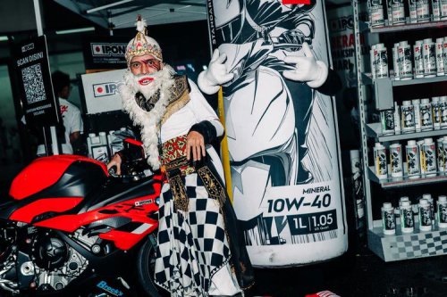 Rayakan Halloween Bareng Komunitas Motor