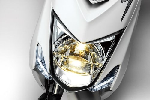 Jangan Langsung Salahkan Aki, Ini Biang Kerok Lampu Motor Redup