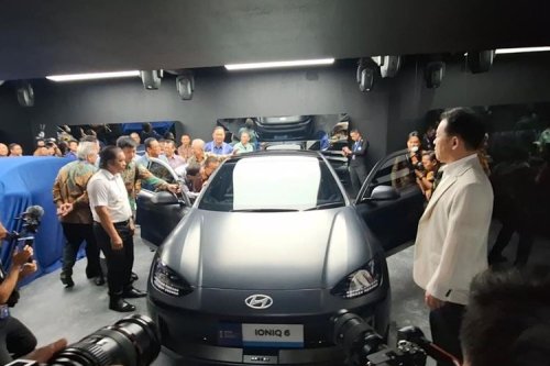 Jangan Cuma Hafal Fitur, Ini yang Wajib Dipahami Sales Mobil Listrik