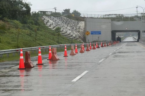 Toyota, Toyota Innova, Belajar dari Insiden Toyota Innova, Kenapa Lewat Bahu Jalan Berbahaya?