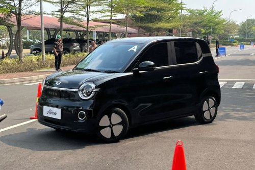 Jajal Wuling Aira EV, Apa Bedanya dengan Air ev
