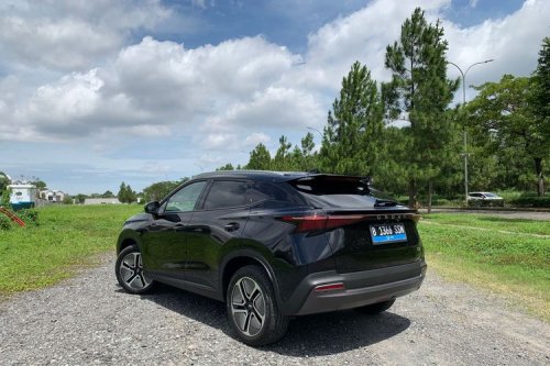 Jaecoo J5 EV vs Chery Omoda E5: Analisis Lengkap Perbedaan