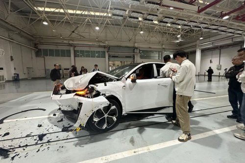 Menilik Ketatnya Uji Keselamatan Mobil Changan di China