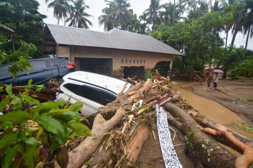 Asuransi Siap Tangani Klaim Mobil Banjir dan Longsor di Sumatera