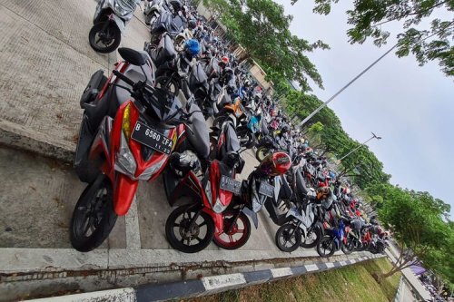 Honda, Kehilangan di Parkiran Tanggung Jawab Pengelola, Honda WN7 Mengaspal