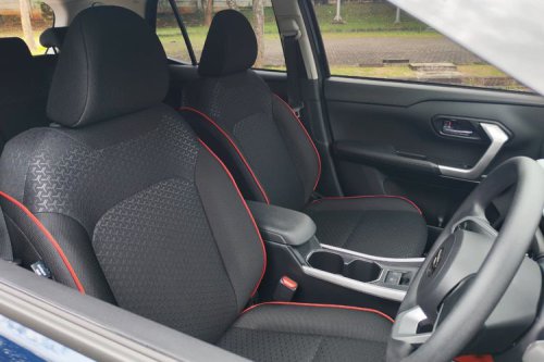 Interior Daihatsu Rocky e-Smart Hybrid, Tetap Simpel dan Fungsional