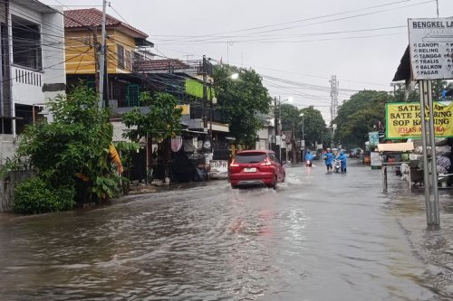 [POPULER OTOMOTIf] Banjir Akibat Hujan, Akses Tol ke Bandara Soetta Tergenang Banjir
