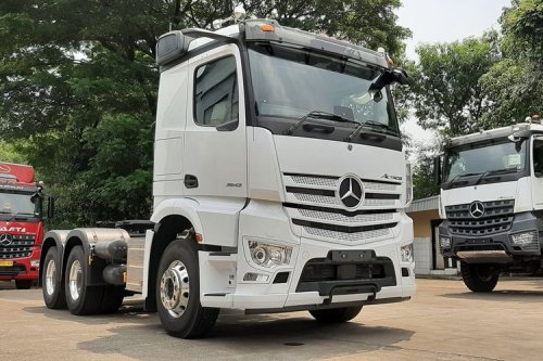 Truk Ringan Dominasi Pasar 2025, Dump Truck dan Box Masih Favorit