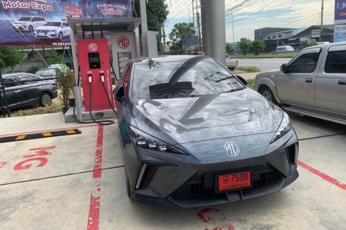 Baterai EV Mau Habis Saat SPKLU Masih Jauh, Apa yang Harus Dilakukan?