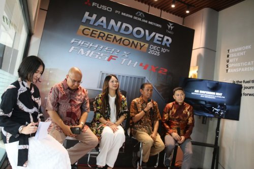 Mitsubishi, Mitsubishi Fuso Serahkan Fighter X TH 4x2 di Surabaya