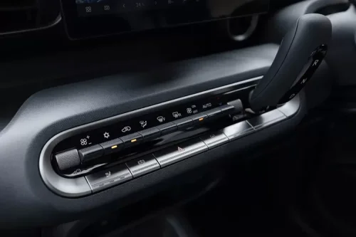 BYD, Interior Mobil Listrik Kei Car BYD Racco Terungkap