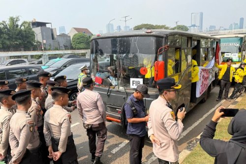 Ada Aksi Mahasiswa, Lalu Lintas di Depan Gedung DPR mulai Tersendat