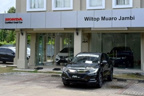 Stiker di Mobil Baru Baiknya Dilepas, Tak Pengaruhi Nilai Jual