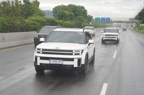 Penjualan Mobil Hybrid Meningkat di Tengah Penurunan Pasar 2025