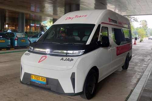 Farizon Supervan Putih: Identitas Baru Daytrans di Era EV