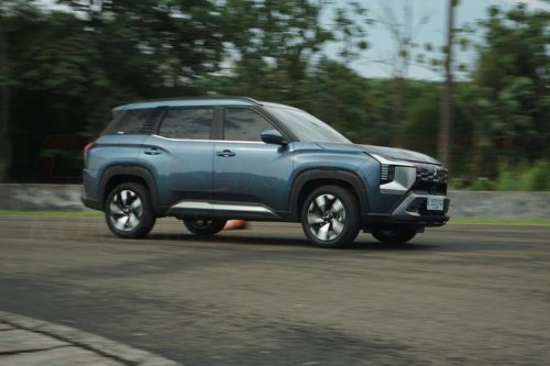 Jajal Mitsubishi Destinator Mulai Jalan Tol sampai Sirkuit Sentul