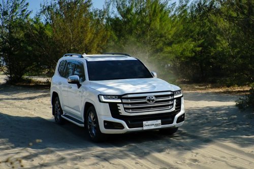 Toyota, Toyota Land Cruiser, Toyota Ungkap Permintaan Land Cruiser Hybrid Capai 40 Persen