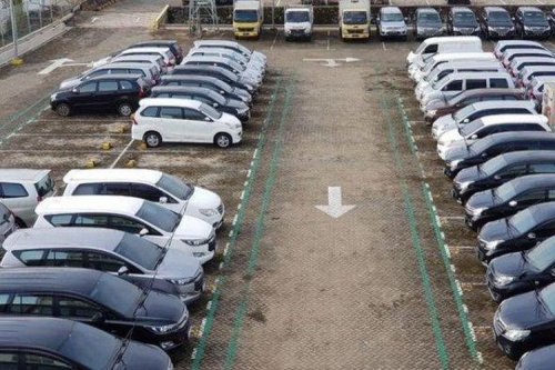 Harga Mobil Listrik Naik, Mobil Bekas Rp 120 Jutaan