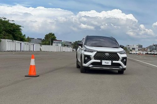 Quick Drive Toyota Veloz Hybrid, Terasa Beda dan Lebih Bertenaga