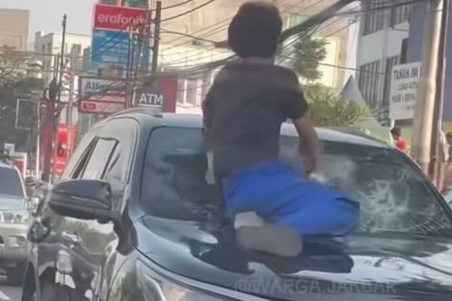 Penyakit Umum CR-V Gen Kelima, Mobil Dikepung Massa