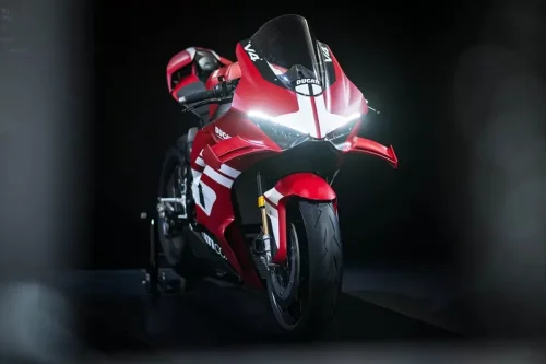 Ducati Superleggera V4 Centenario Meluncur, Tenaga Buas