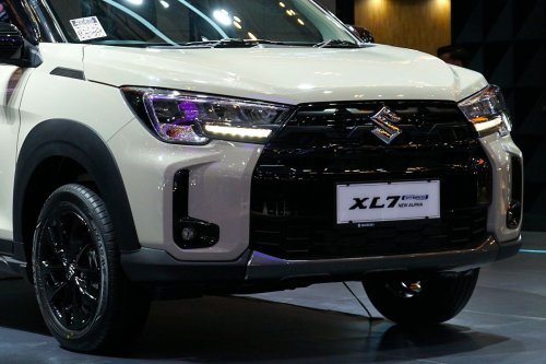 Pangsa Pasar Tumbuh, Suzuki Bawa XL7 Baru dan Fronx Kuro ke Surabaya