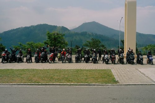 Touring ke Danau Toba, Rombongan Riders Nikmati Alam dan Budaya