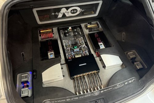 Tren Audio Mobil Indonesia: Pilihan Antara SQ, SPL, dan Sound Horeg