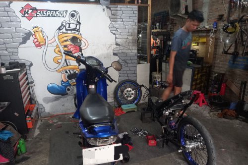 Efek Buruk Sokbreker Belakang Motor yang Rusak