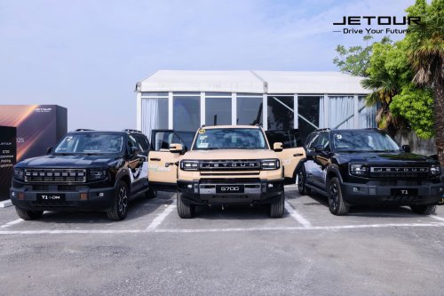 Menjajal Fitur Parkir Otomatis Jetour J700