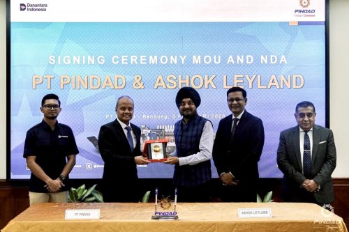 Ashok Leyland dan PT Pindad Kerjasama Pengembangan Bus Listrik