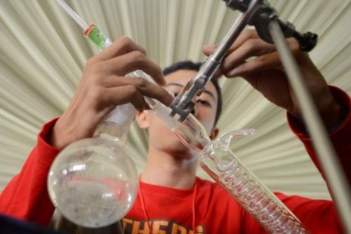Viral Soal Water-Washout: Cara Pisahkan Larutan Etanol dari Bensin